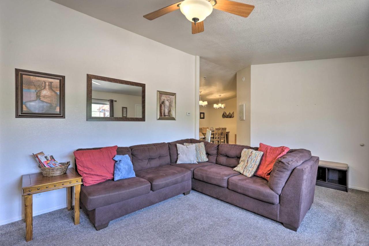 Rustic Retreat Moab Townhome With Grill And Fire Pit 외부 사진