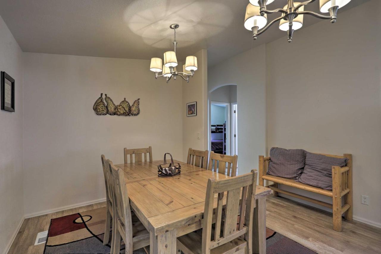 Rustic Retreat Moab Townhome With Grill And Fire Pit 외부 사진