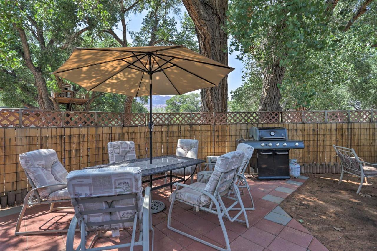 Rustic Retreat Moab Townhome With Grill And Fire Pit 외부 사진