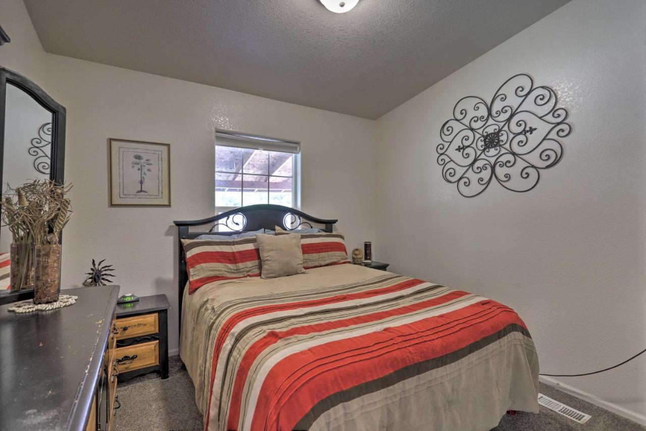 Rustic Retreat Moab Townhome With Grill And Fire Pit 외부 사진